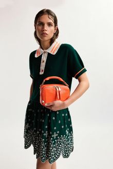 Essentiel antwerp KONTRAST