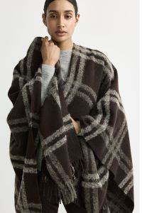 PONCHO_ALLIE