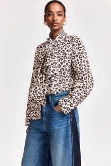 Essentiel antwerp KHALEESI