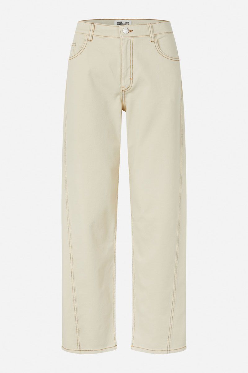 Baum und pferdgarten NIAKA