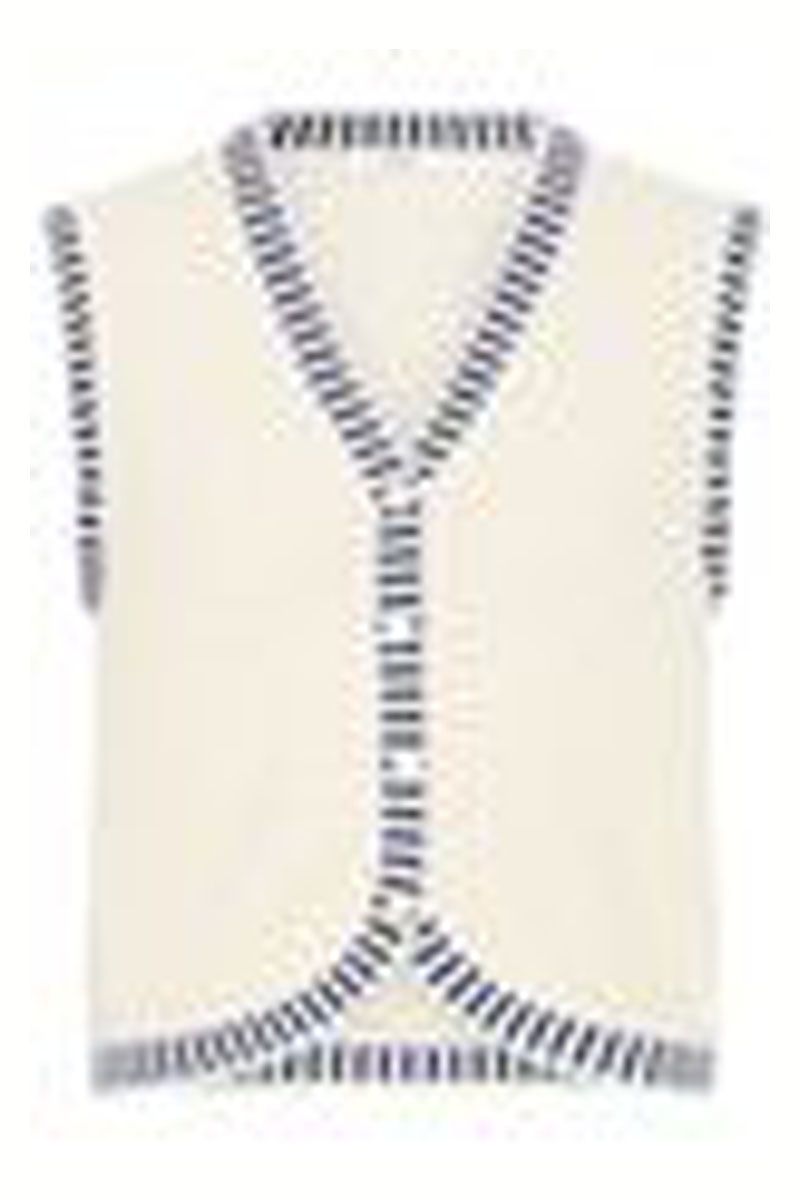 B.young 20818688 BYMIKALA