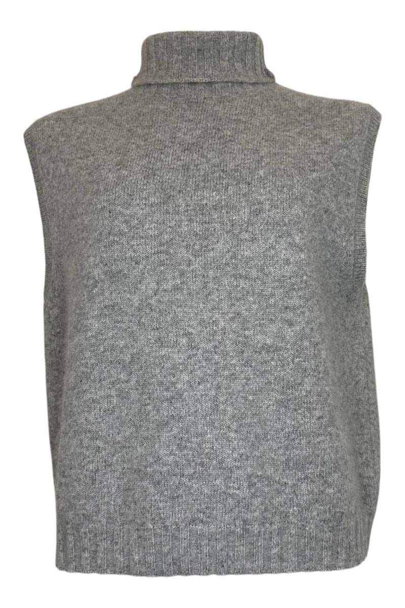 Twns the label FORT COLLINS