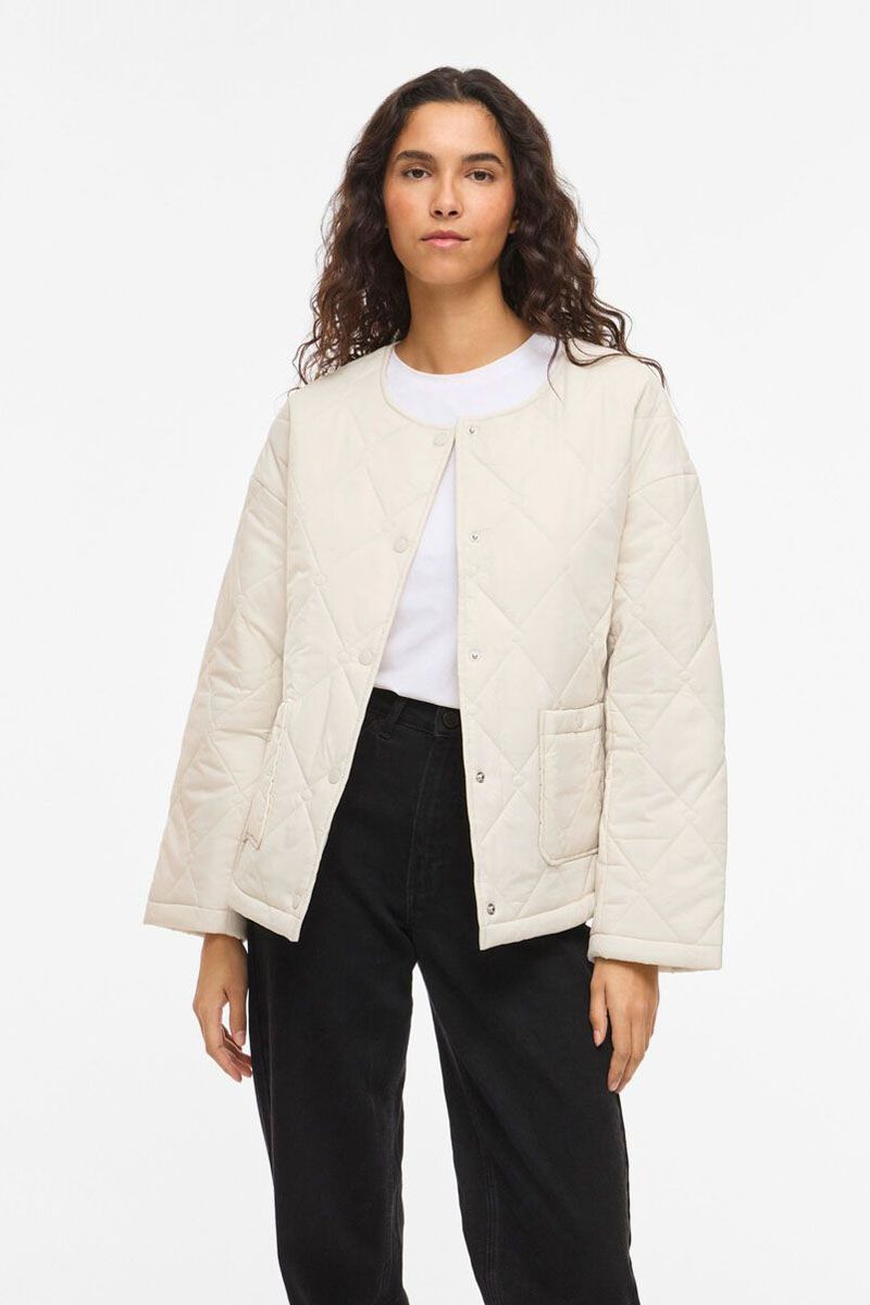 Vila 14112001 VISILLA