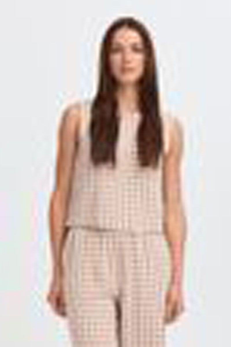 B.young 20818824 BYFALAKKA