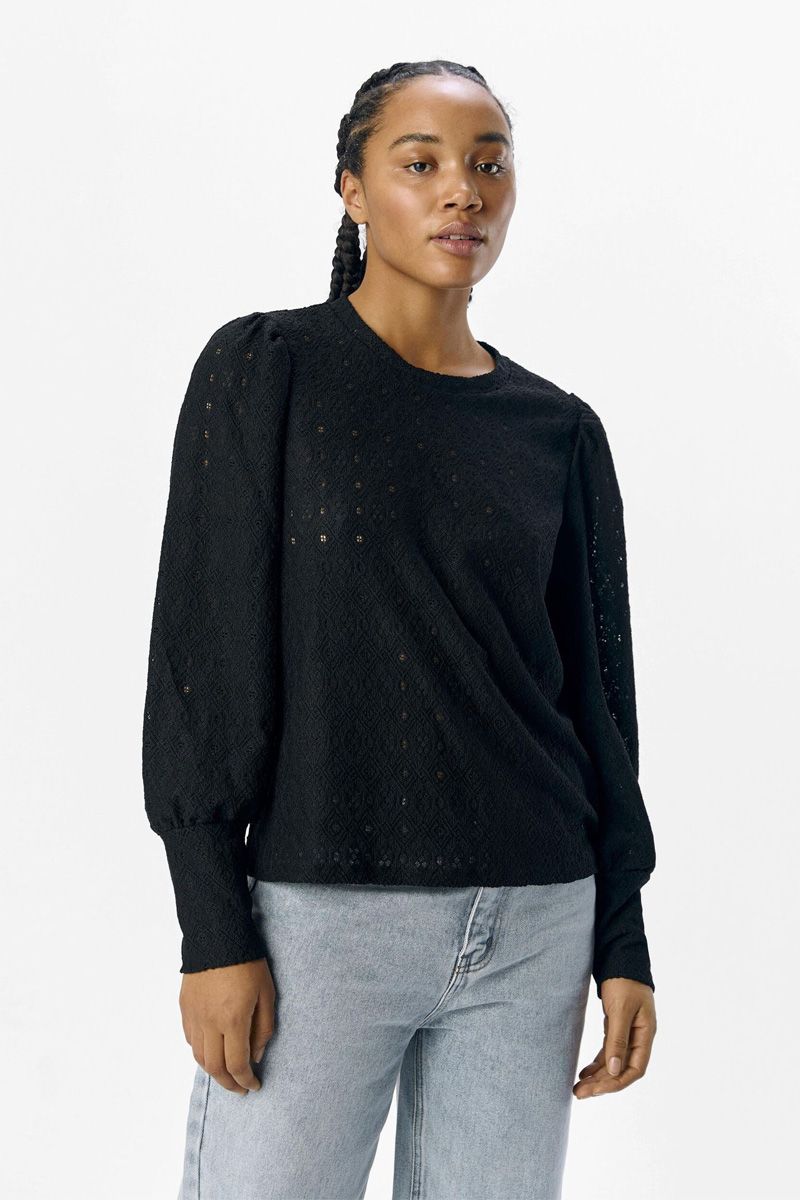 23046626 OBJLAILA TOP