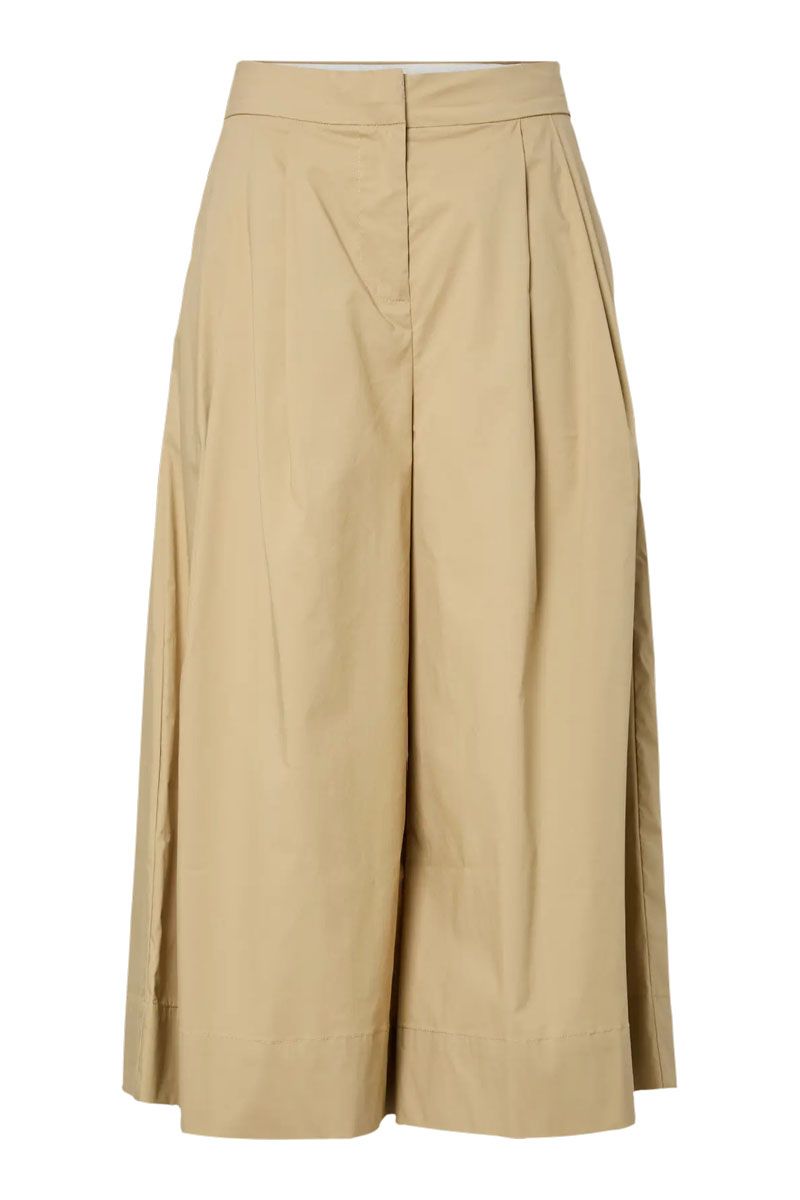 26040058 YASFIMA PANT